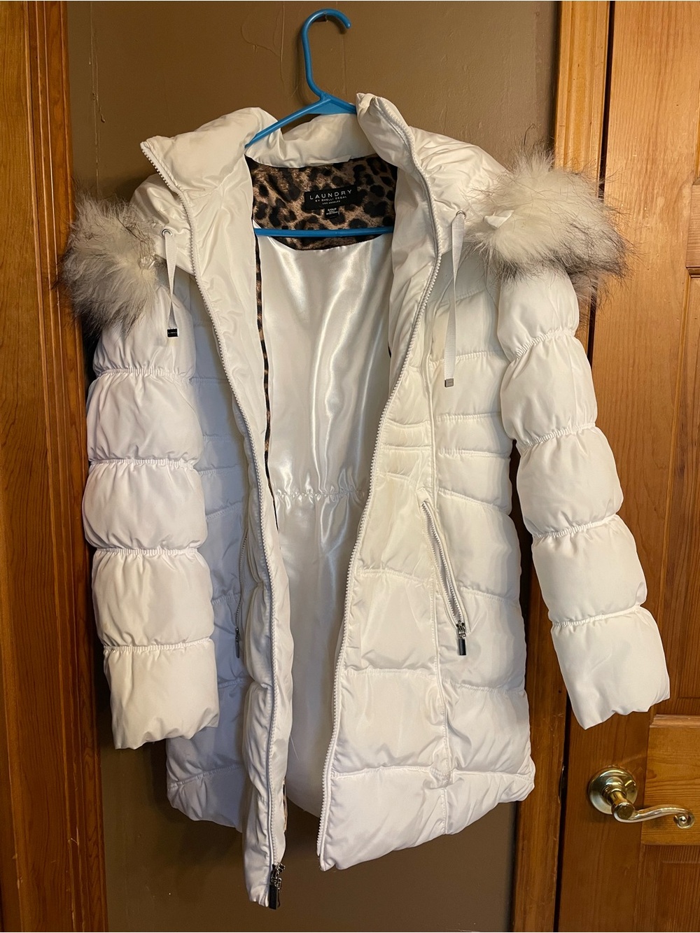 Laundry By Shelli Segal White Puffer Jacket with Faux Fur-Trim Hood
